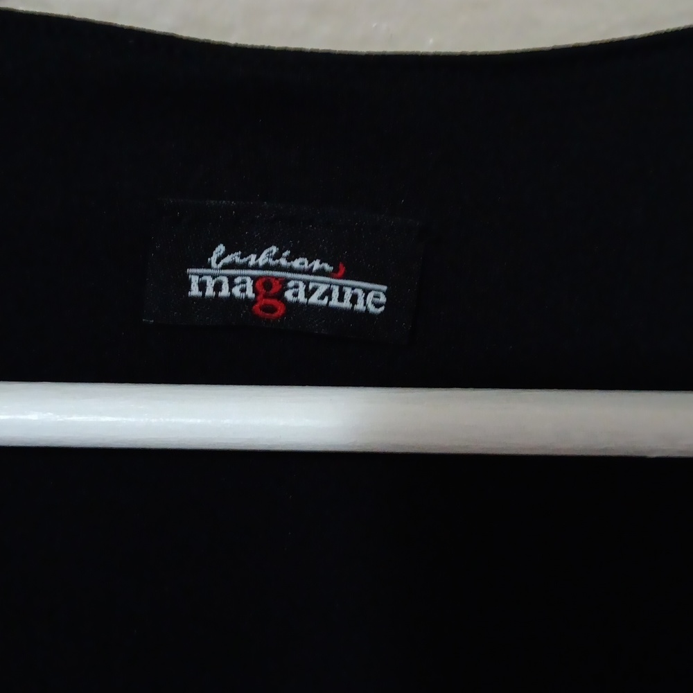 Blouse - Picture 2 of 3